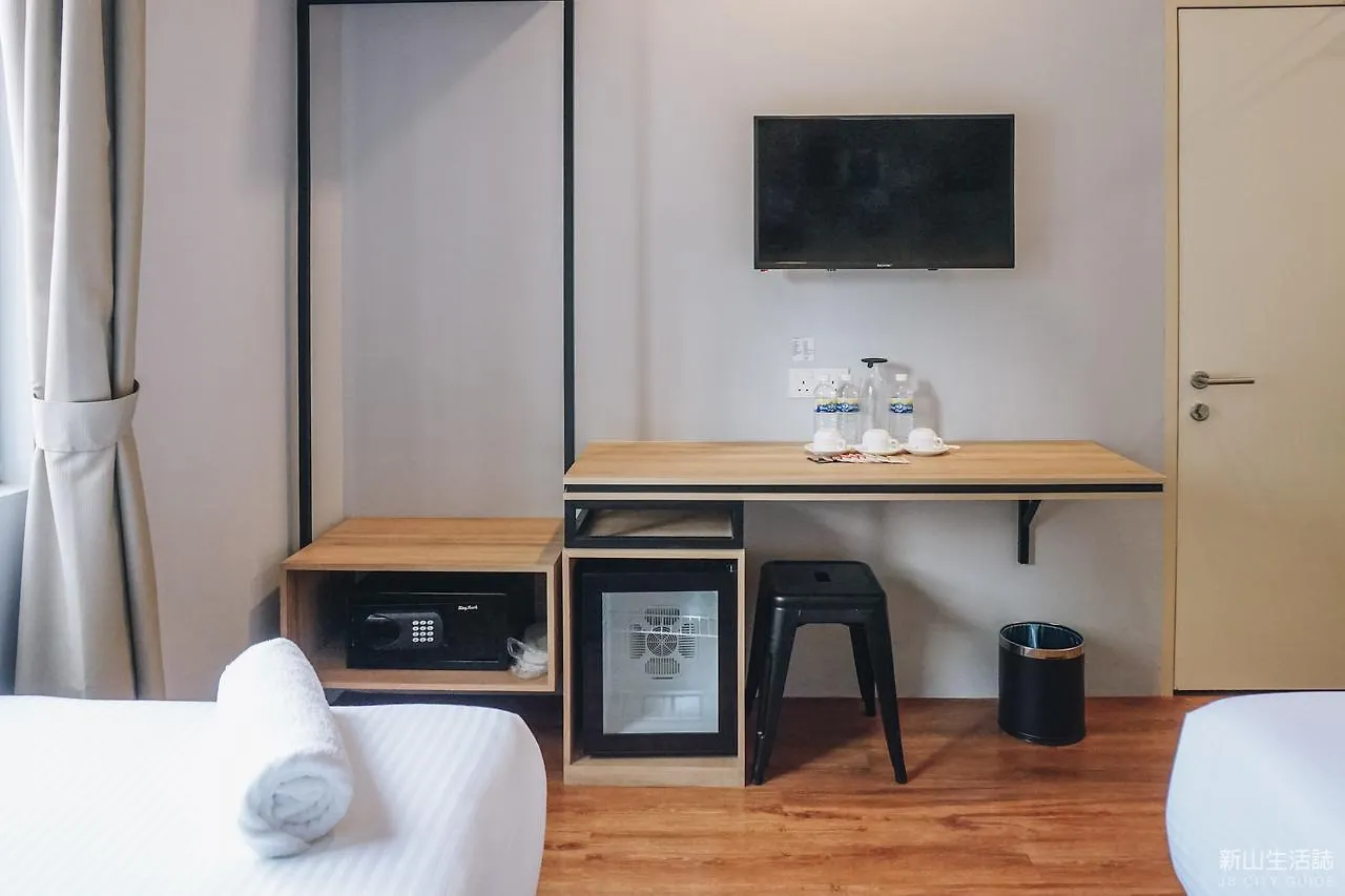 Hotel Ciq, Jalan Trus Johor Bahru